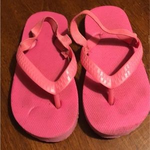 Size 5/6 pink flip flops